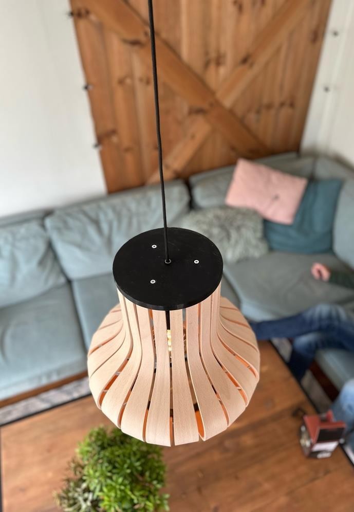 Finished lamp seen from above, showing the top